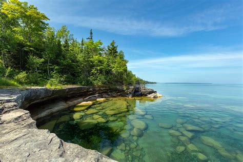 Law school developing first compendium of the laws governing the Great Lakes | School of Law ...