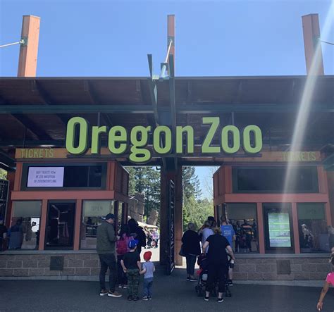 Oregon Zoo Portland | Unapologetically Bossy