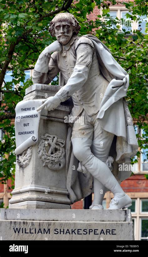 Statue of William Shakespeare, Leicester Square, Westminster, London ...