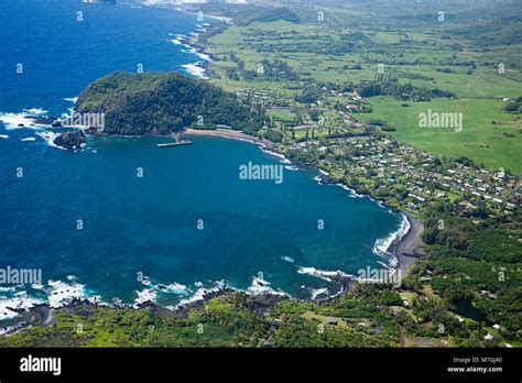 Hana Bay on the northeast coast of Maui and the town of Hana, Maui ...