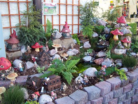 Garden Fairies And Gnomes / Fantastic Fairy Homes and Gnomes Collection | Big Lots - Gridline Studio