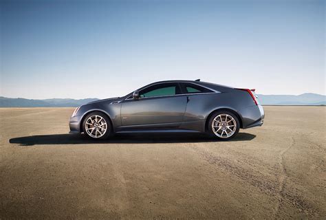 CADILLAC CTS-V Coupe Specs & Photos - 2012, 2013, 2014, 2015 - autoevolution