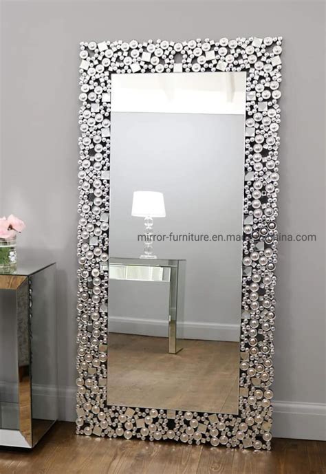 Modern Mirror Designs for a Stylish Home