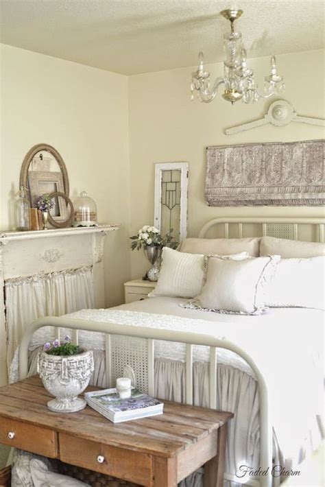 Ideas for French Country-Style Bedroom Decor