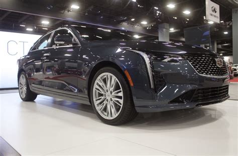 Cadillac CT4 Premium Luxury: Live Photo Gallery