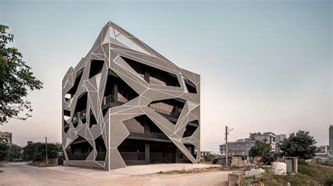 Tessalace Commercial Building: A Polygon|Office Buildings