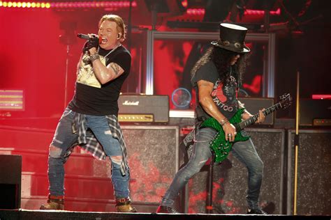 Guns N’ Roses Announce Rescheduled Tour With 14 New Dates – Rolling Stone