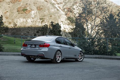 BMW 3-Series Shows Off Custom Wheels With Contrasting Red Center Caps and Calipers — CARiD.com ...