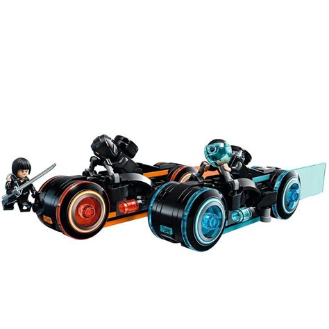 LEGO IDEAS - Blog - LEGO® Ideas 21314 TRON: Legacy - Available Today!