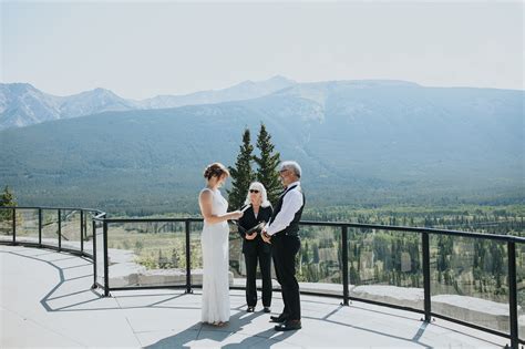 Kananaskis Mountain Lodge elopement wedding photographers canmore