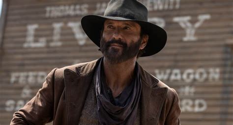 WATCH: Tim McGraw Makes 'Yellowstone' Debut as James Dutton in Flashback Teasing '1883 ...