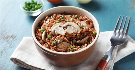 30 Healthy Brown Rice Recipes We Adore - Insanely Good