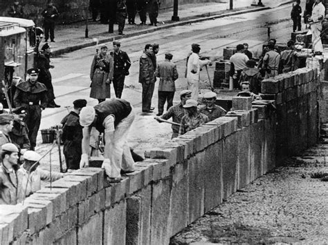 The Construction of the Berlin Wall, 1961 ~ Vintage Everyday