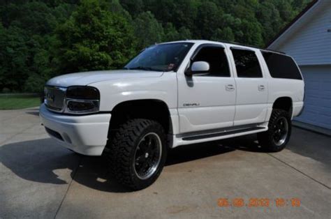 Gmc yukon denali lifted