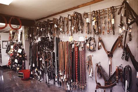 Portland Horse Tack & Supplies | Burns Feed Store- Gresham Damascus