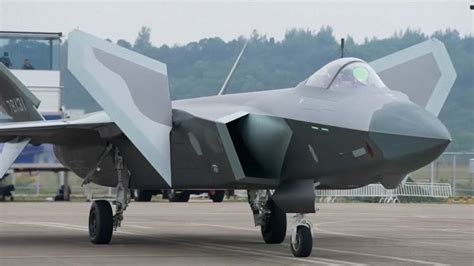 J-20 vs F-22 vs F-35: How does China's fifth-generation warplane ...