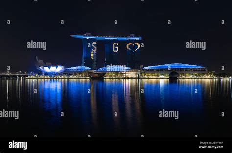 Marina Bay at night view Stock Photo - Alamy