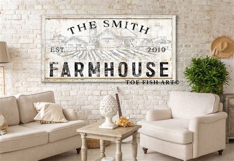 Family Farmhouse Sign - ToeFishArt