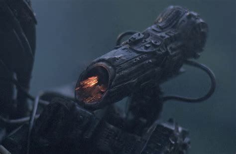 Top 10 Predator Weapons | AvP Central