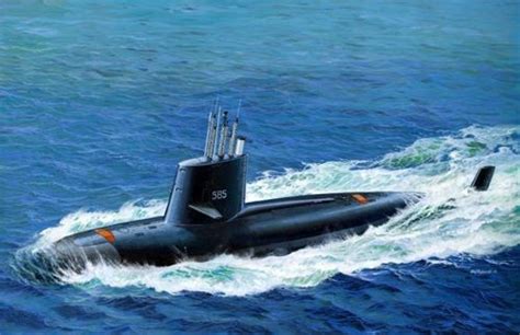 Revell 05119 1:72 US Navy Skipjack-class submarine - Hobby Bounties