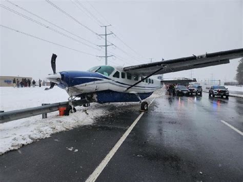 Small plane makes emergency landing on snowy Virginia highway - Patabook News