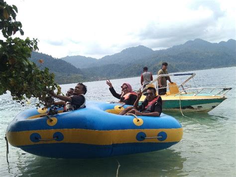 PULAU MANDEH Biaya Menyeberang, Penginapan & Daya Tarik