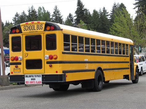 2005 IC CE-200 61 Passenger School Bus - B82283 | Northwest Bus Sales, Inc