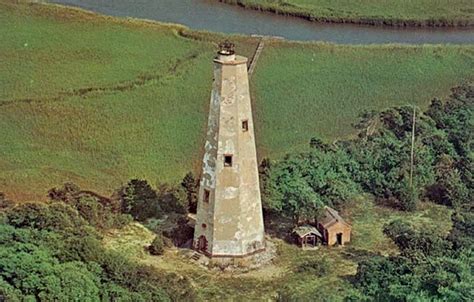 Bald Head Lighthouse, North Carolina at Lighthousefriends.com