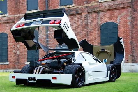 Ferrari F40: Liberty Walk prevede di aggiungere un kit widebody al suo esemplare bianco ...