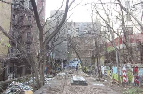 10 Abandoned Subway Stations & Forgotten Platforms of New York City - Urban Ghosts Media