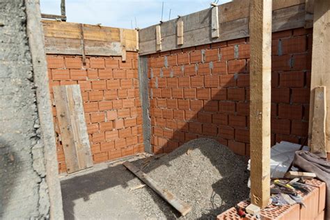 Brick house construction | HowToSpecialist - How to Build, Step by Step DIY Plans