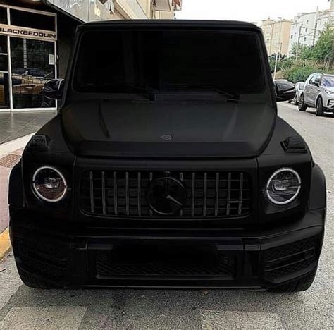 Mercedes Benz black mat | Mercedes suv, Super luxury cars, Mercedes jeep