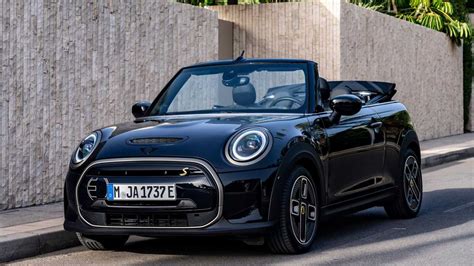 2023 Mini Cooper SE Convertible EV Debuts For Limited Production In Europe