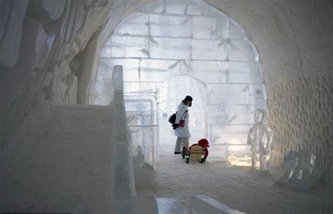 Ice Hotel in Canada (24 photos) | KLYKER.COM