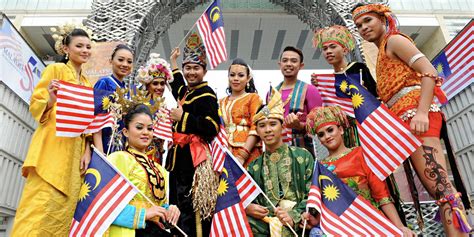 Membina negara bangsa Malaysia | roketkini.com