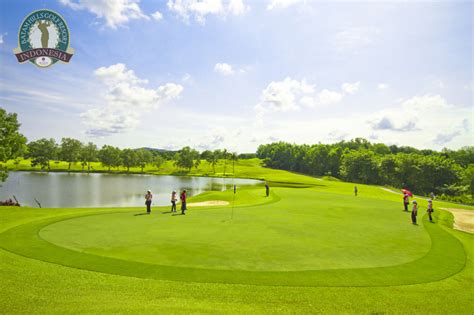 Batam Golf Package with Ferry & Hotel Stay | BatamGetaway.com