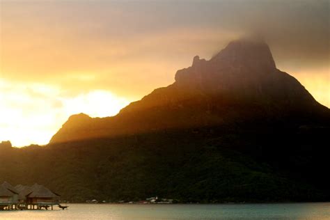 Bora Bora Sunset - Duncan.co