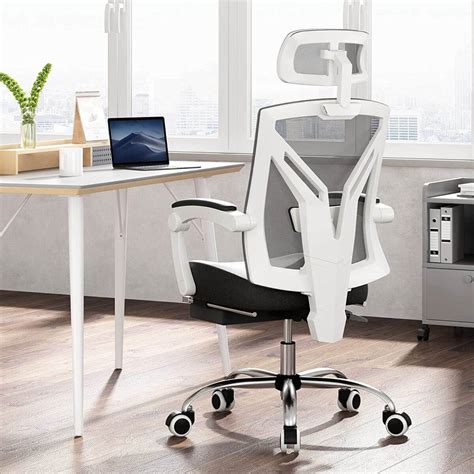 5 Best Ergonomic Office Chair Under $200 (Buyer's Guide) | 2022