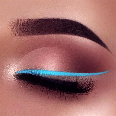 The Best Winged Eyeliner Styles For Your Eye Shape