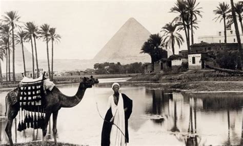 12 Mesmerizing photos documenting the pyramids with the Nile - EgyptToday