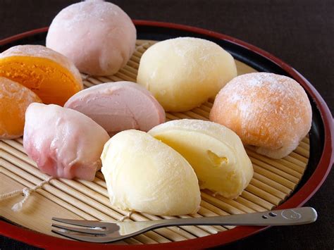 How to Make Mochi Ice Cream (Yukimi Daifuku EASY 5 Ingredients) - Video Recipe | Create Eat ...