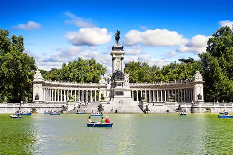 El Retiro Park in Madrid - Relax in a Historic Park Known For Sculptures, Gardens and a Crystal ...