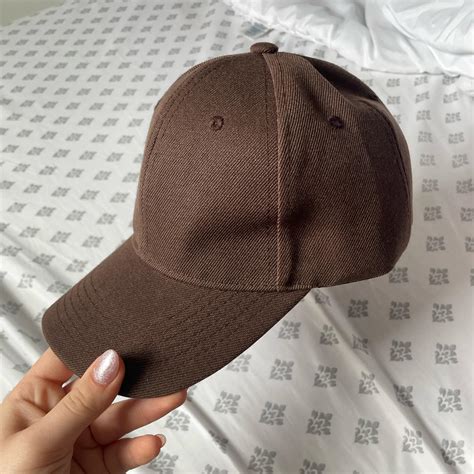 brown baseball cap. perfect for summer! never worn... - Depop