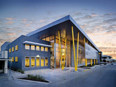 Edison High School Academic Building / Darden Architects | ArchDaily