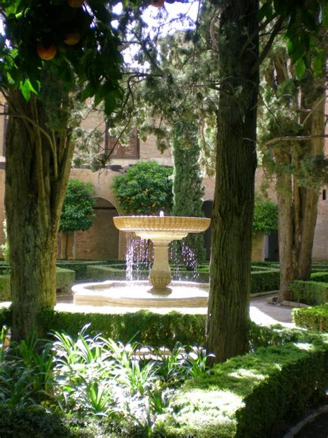 Travel: The Alhambra Gardens - Comfortably Numb