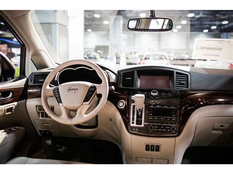 2015 Nissan Quest: 81 Interior Photos | U.S. News