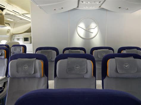 Trip Report: Lufthansa Economy Class PVG-FRA Boeing 747-8 — Pickle Deli ...