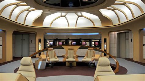 ST:TNG Enterprise D Bridge, Recreated!