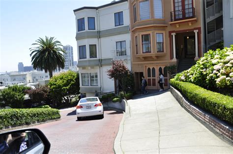 The famous zig-zag street in San Francisco, California