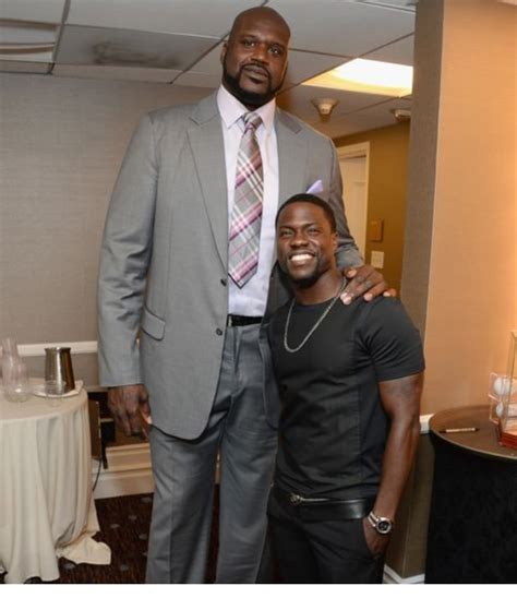 Shaq holding Kevin Hart : r/ShaqHoldingThings